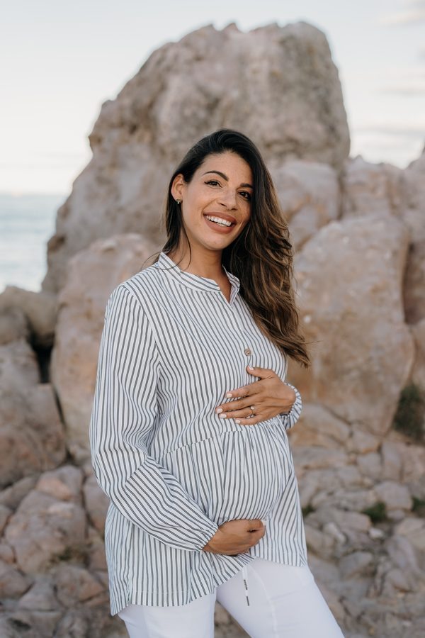 Campaign maternity beach